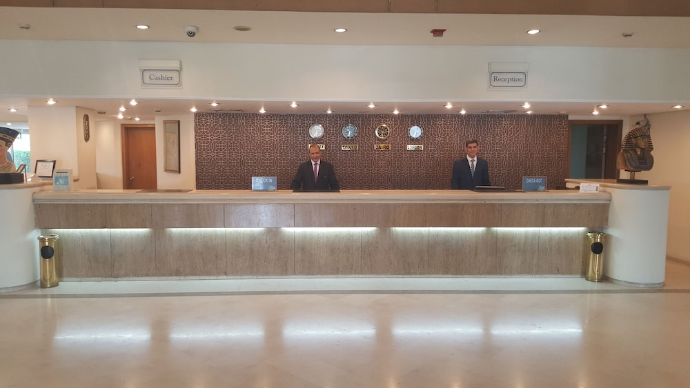 Pyramids Park Resort Cairo 10/65