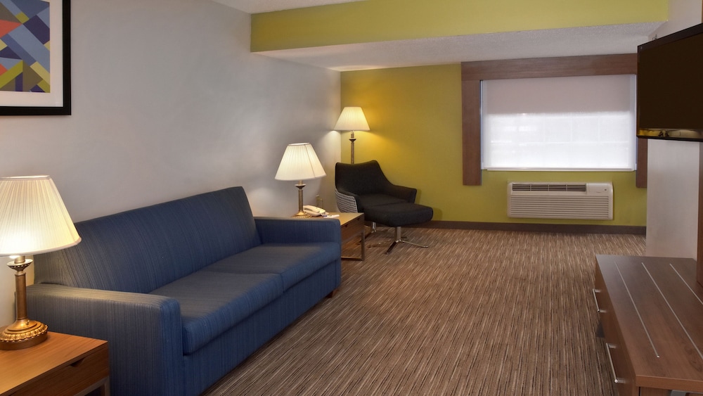 Holiday Inn Express Mount Pleasant Scottdale 31/44