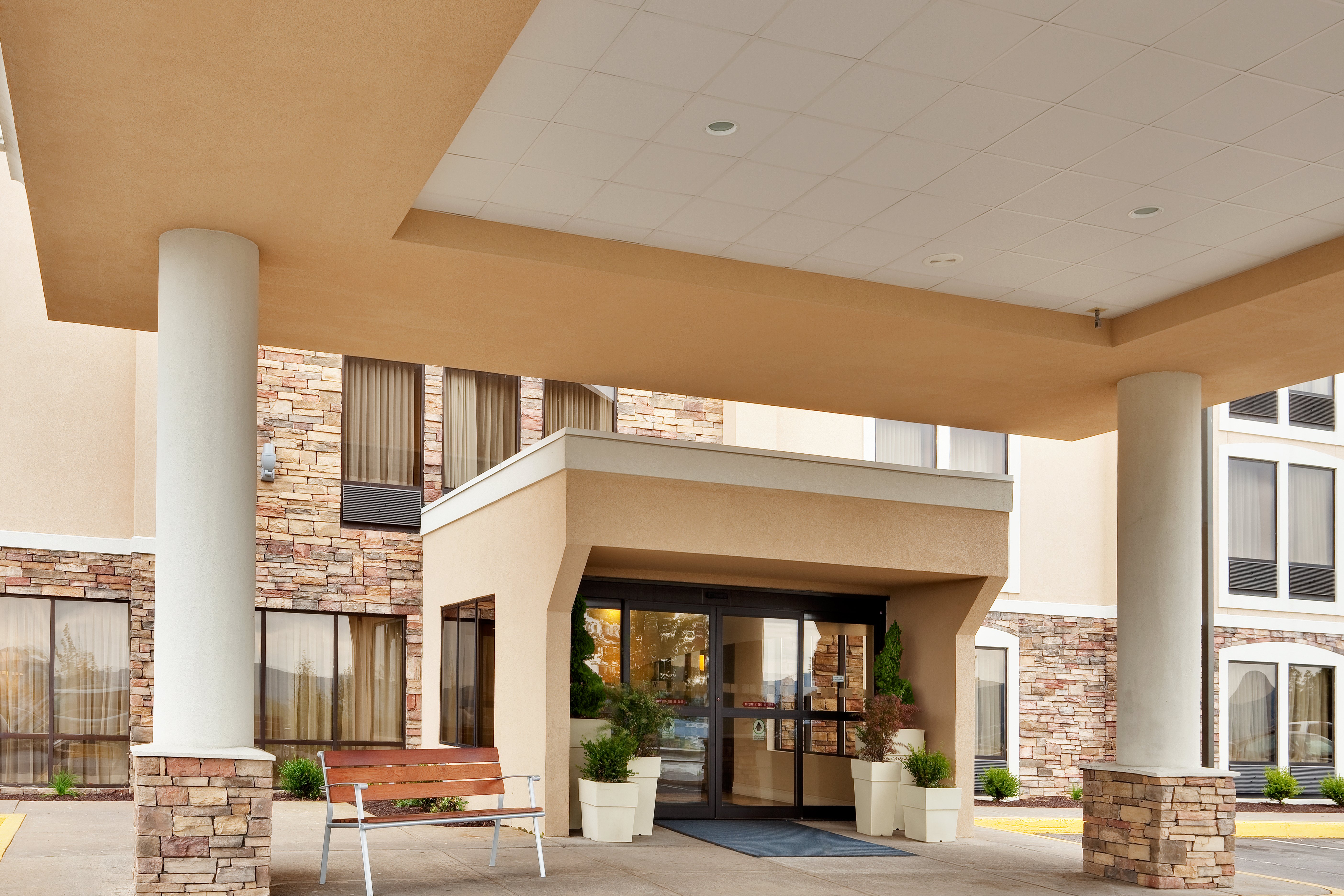 Holiday Inn Express Wilkes Barre East 2/57
