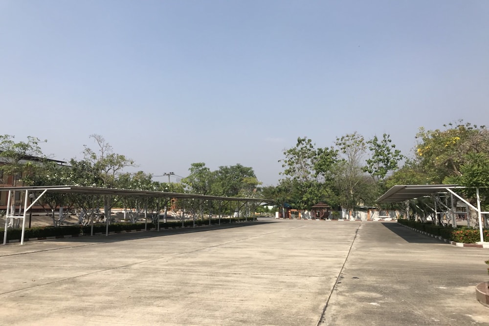 Lopburi Residence 2 Hotel And Resort 17/22