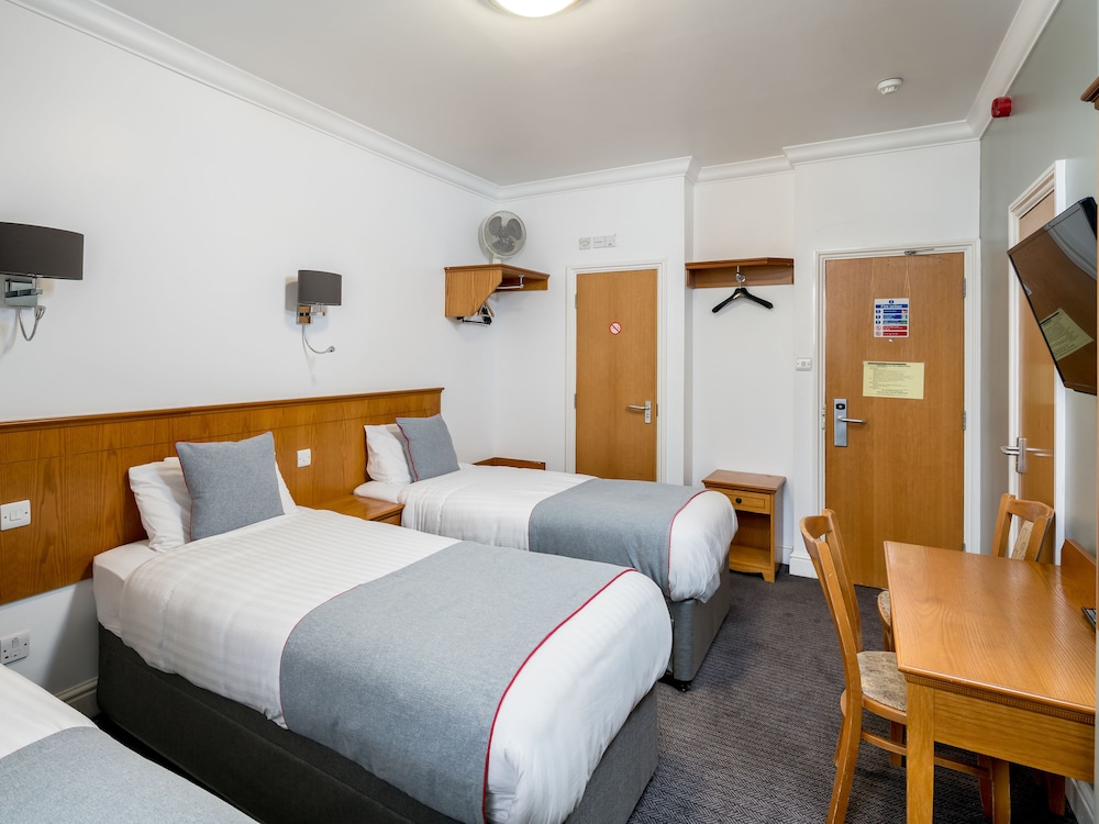 OYO Townhouse New England, London Victoria 11/33