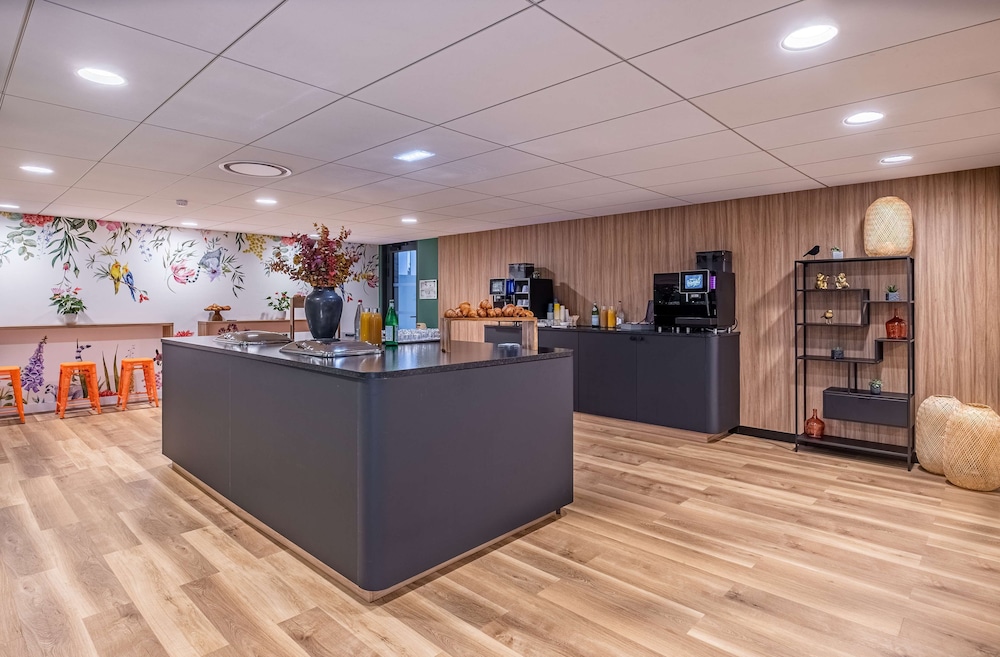 Golden Tulip Lyon Ouest Techlid - Hotel & Spa 11/76