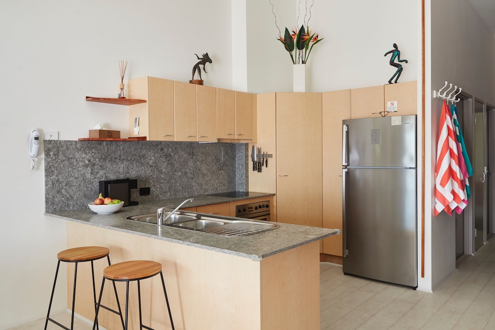 Byron Quarter Holiday Apartments 42/44