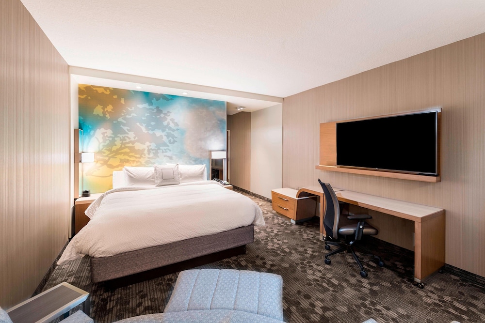 Courtyard By Marriott Tampa Northwest/Veterans Expressway 20/50