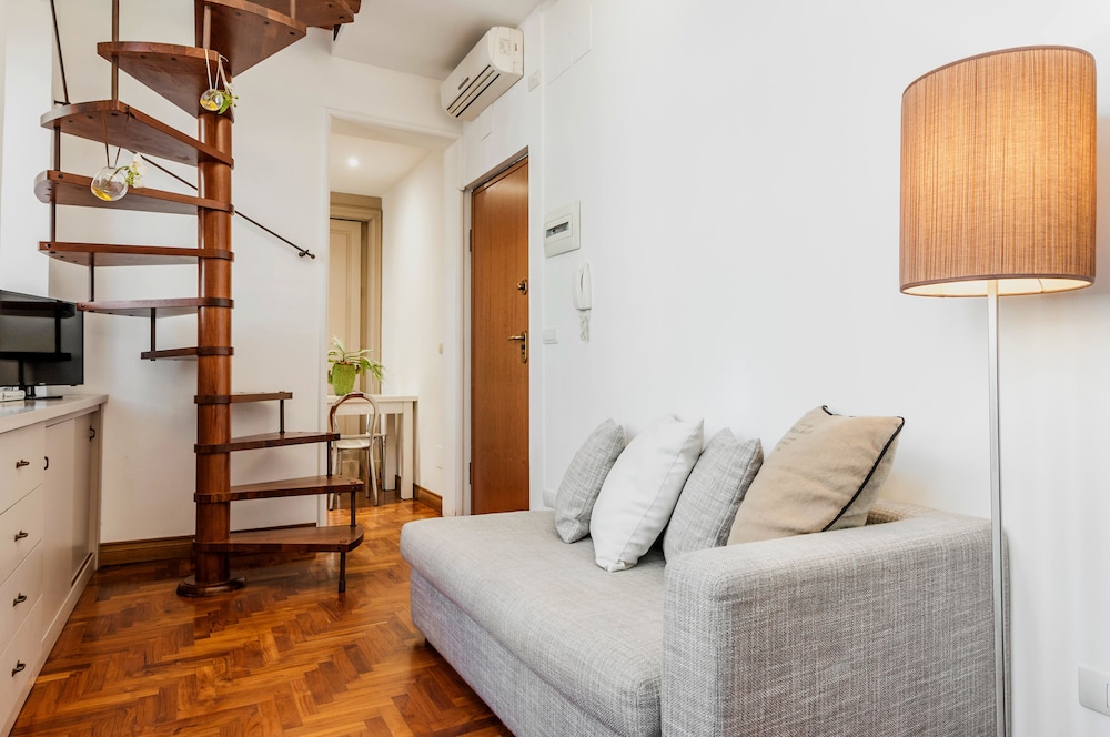 Ferrini Home Residence 150 48/76