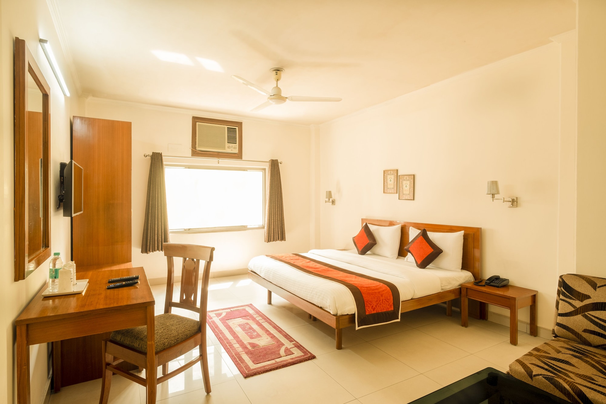 غرفة فاخرة بسريرين منفصلين، AIRPORT HOTEL. 4/10