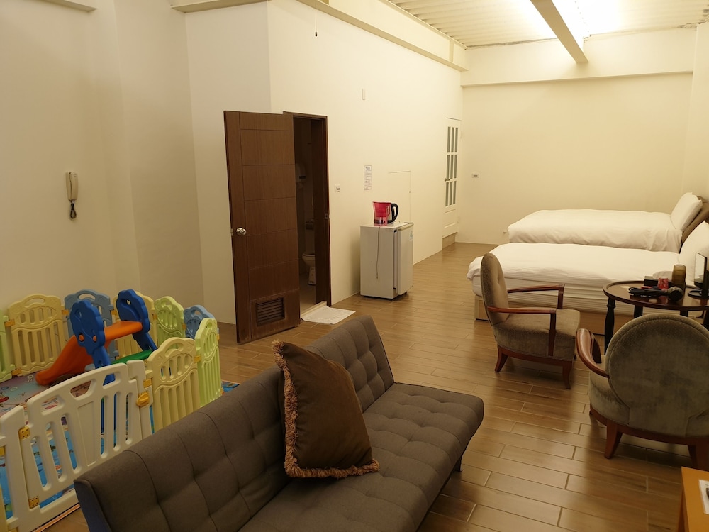 Sanyi Happiness B&B 45/70