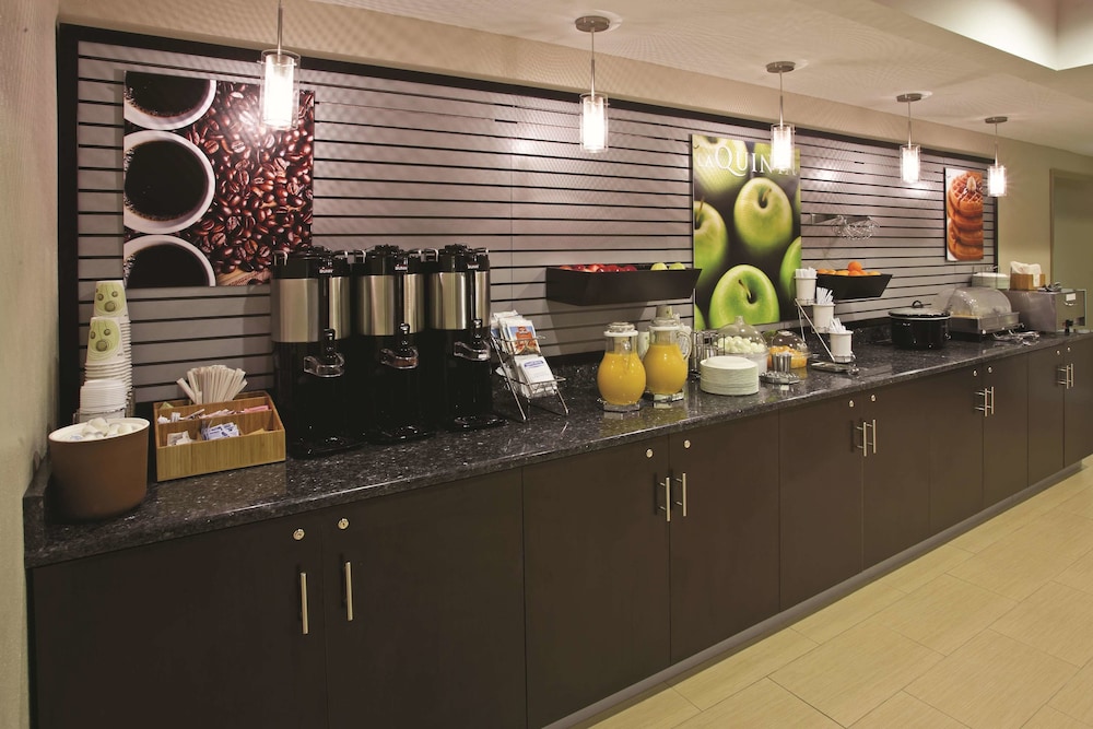 La Quinta Inn & Suites Summersville / New River National Park 35/47
