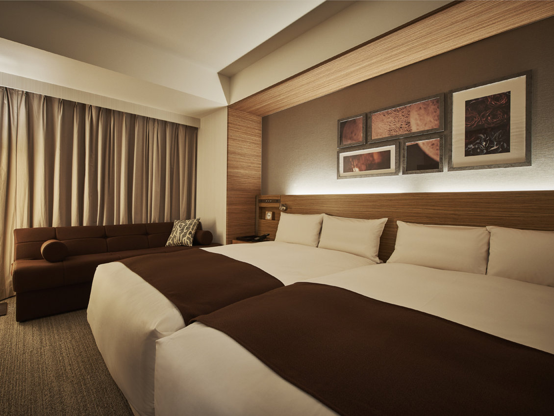 Cross, Suite, Twin Beds, Lounge Access, Cross Floor