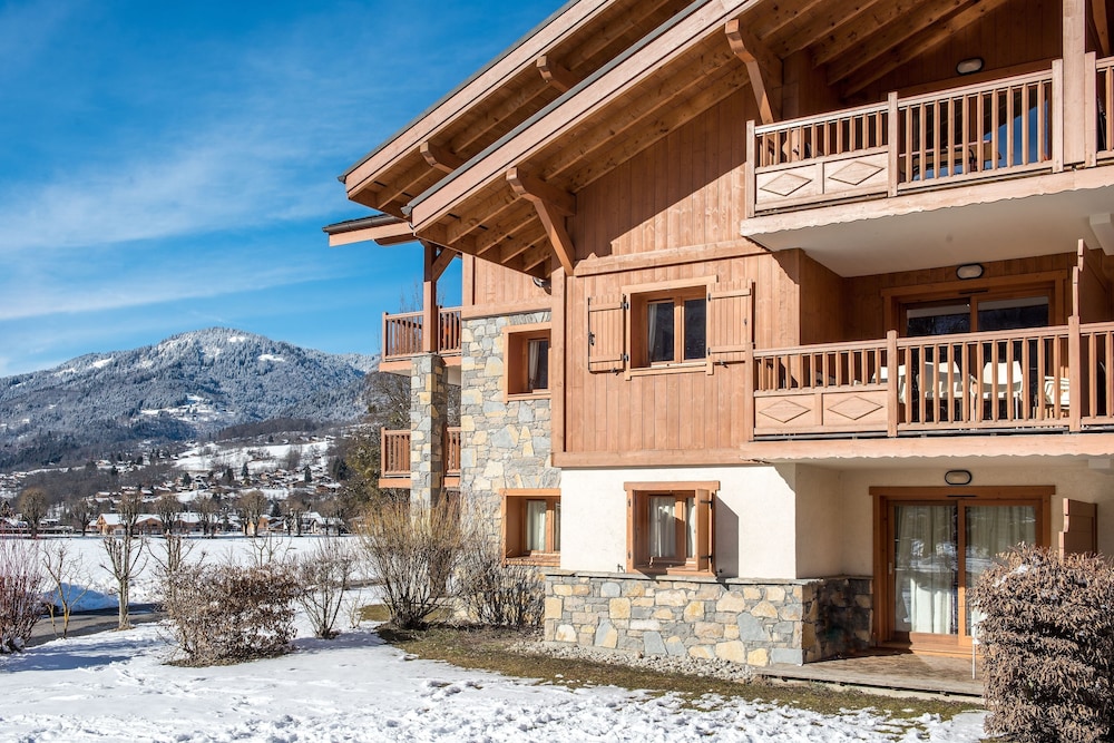 CGH Residences and Spas La Reine des Pres 7/49