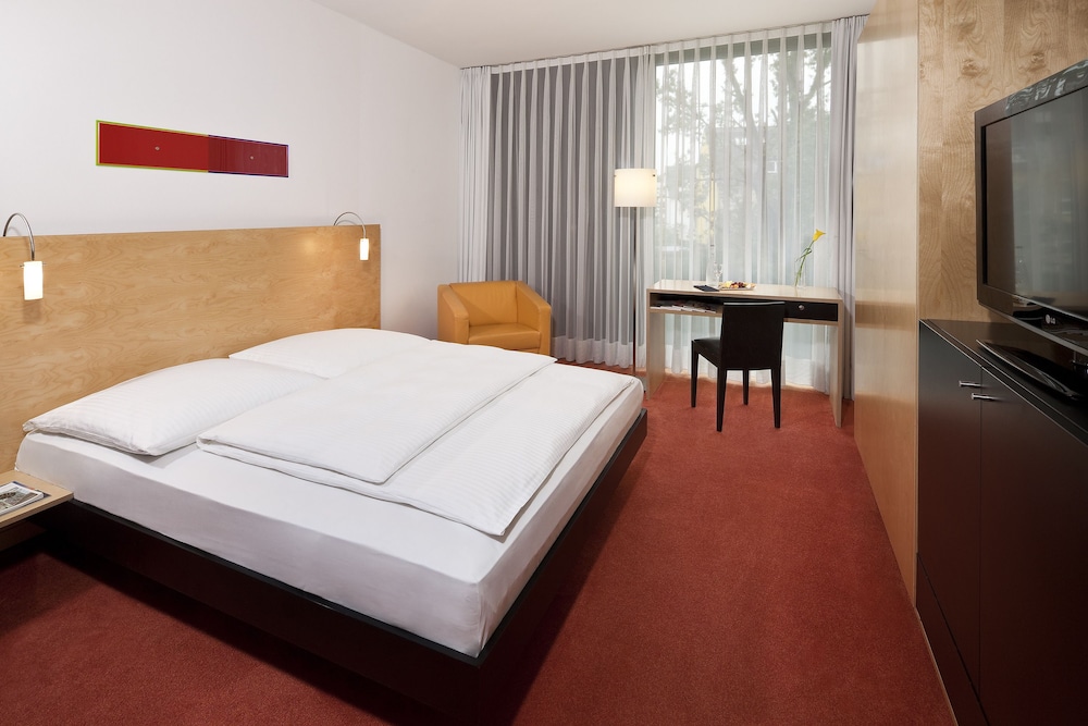 Innside By Melia Dusseldorf Seestern 25/61