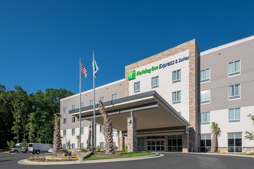 Holiday Inn Express And Suites Charlotte Airport 1/58