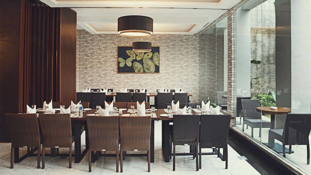 Sotis Hotel Falatehan Jakarta 12/18
