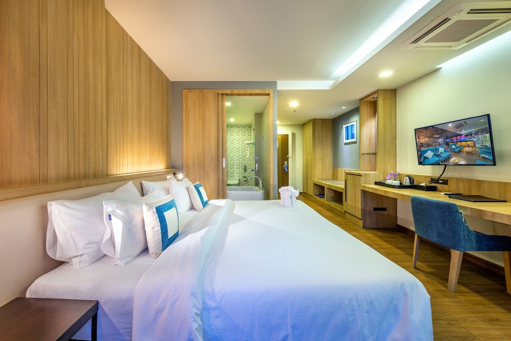 Plaai Prime Hotel (ex D Varee Diva Central Rayong) 17/71