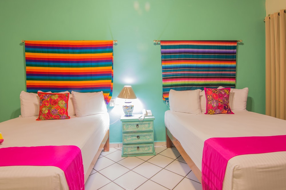 Vallarta Sun Hotel 8/50