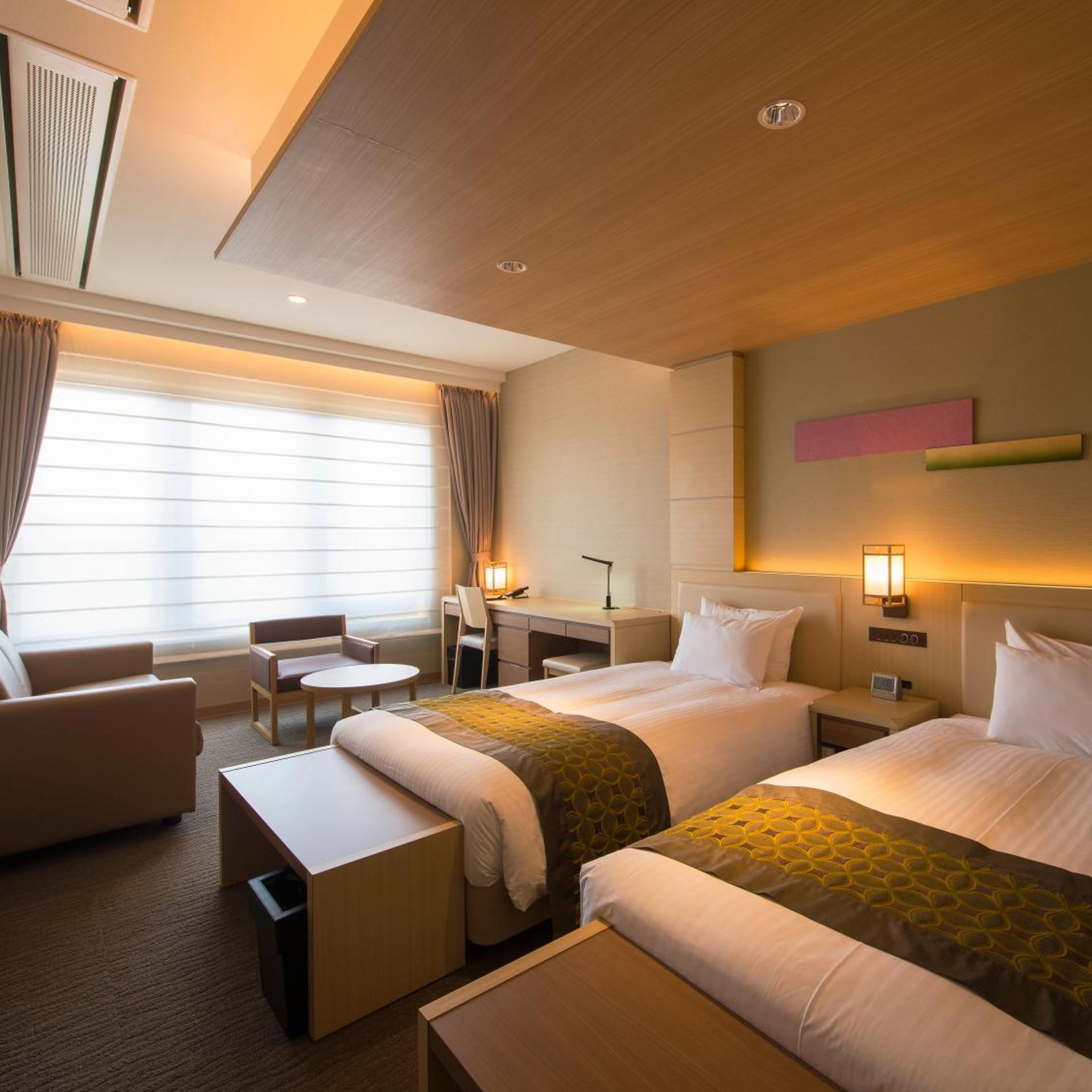 Standard, Twin Beds