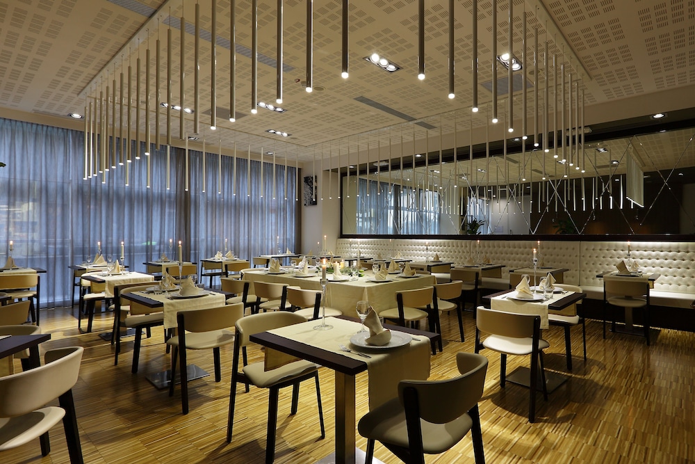Best Western Premier Chc Airport 65/81
