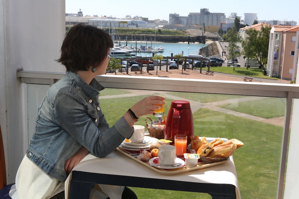 Hotel the Originals Les Sables D Olonne Admiral S Ex Inter Hotel Admirals 29/48
