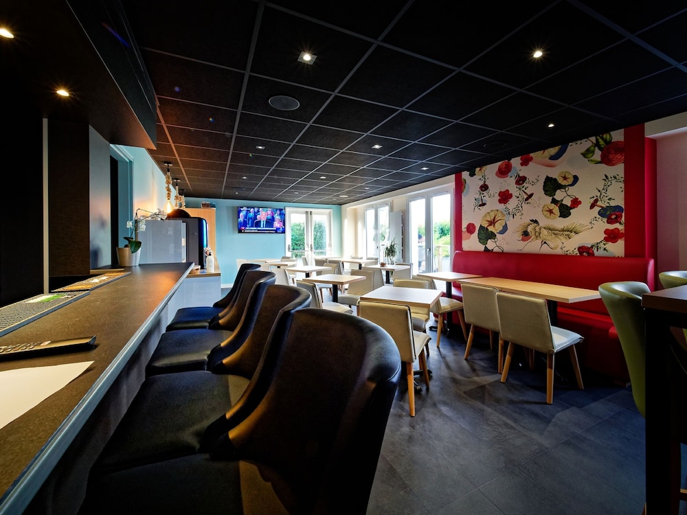 Kyriad Direct Saint Brieuc (Blue Hotel) 34/47