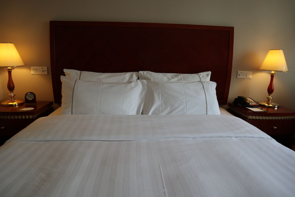 Jianguo Hotel Shanghai 26/56