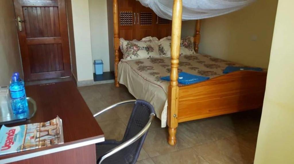 Ulrika Guest House 7/13