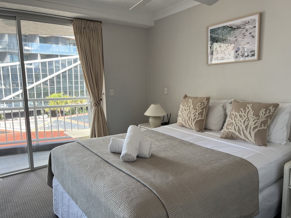 2 BEDROOMS, APARTMENT, OCEAN VIEW