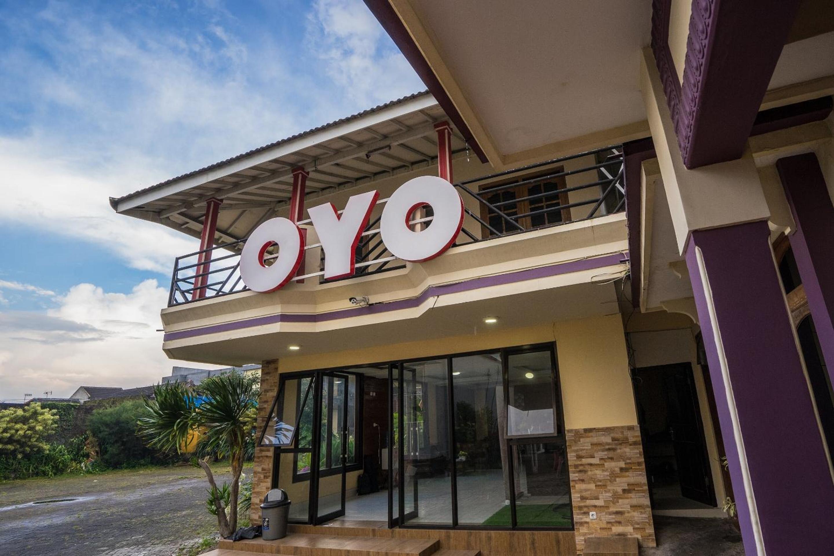 Hotel O Central Batu Near Jatim Park 3 Formerly Bunga Matahari Hotel in BATU