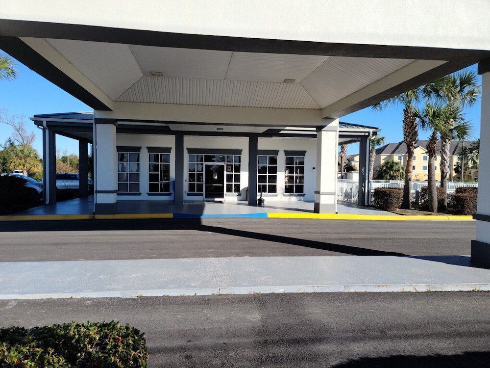 Baymont by Wyndham Marianna 50/60
