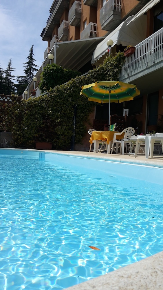 Garden Hotel Tabiano 52/62