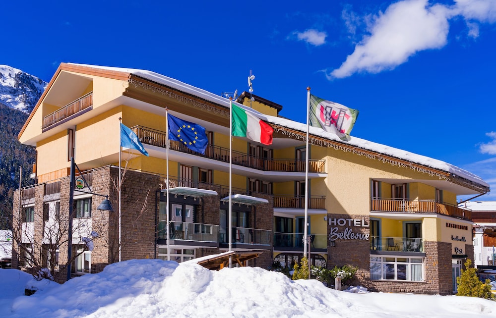 Bellevue Hotel 1/24
