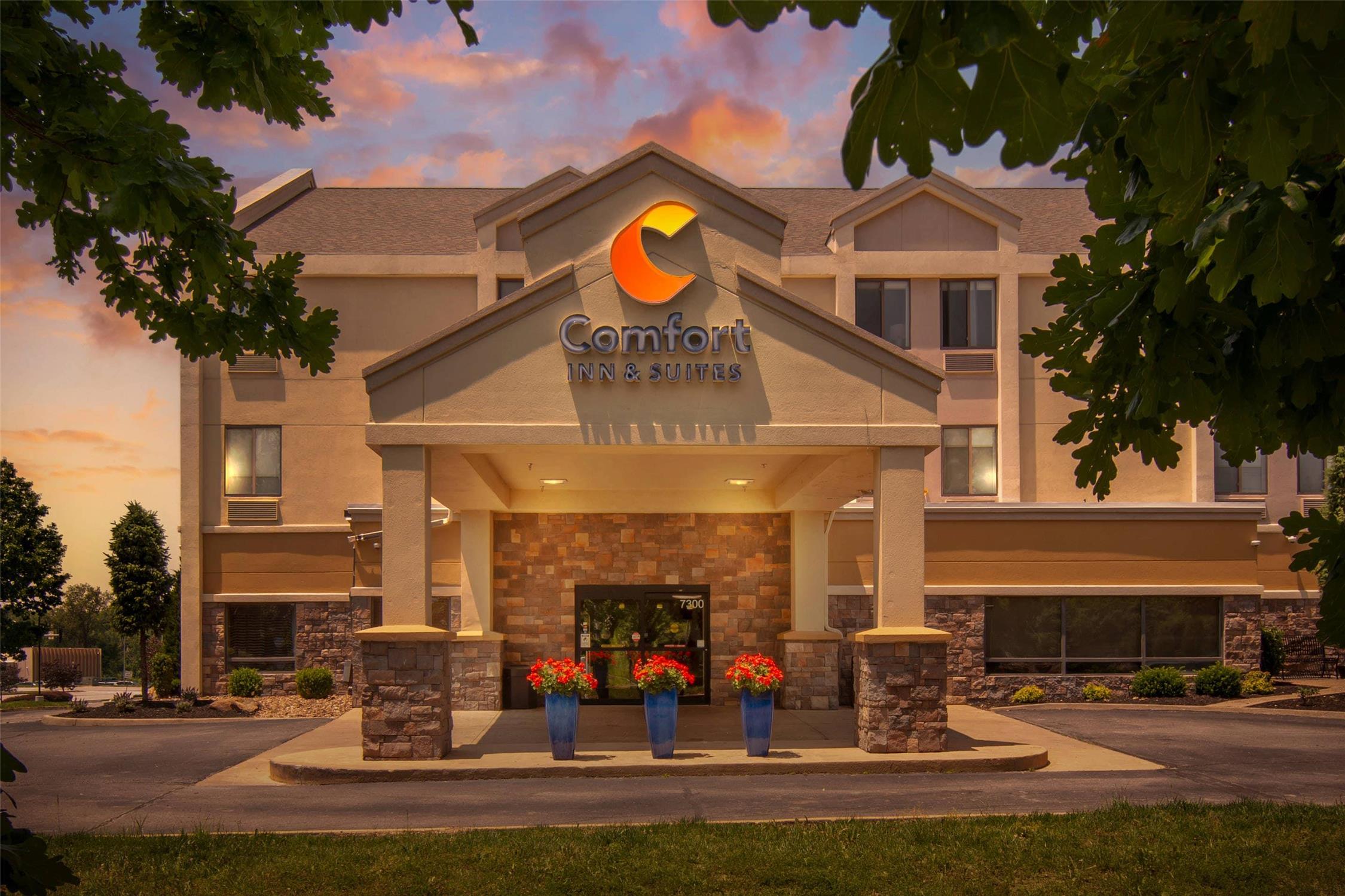 Comfort Inn & Suites Kansas City - Northeast 3/36