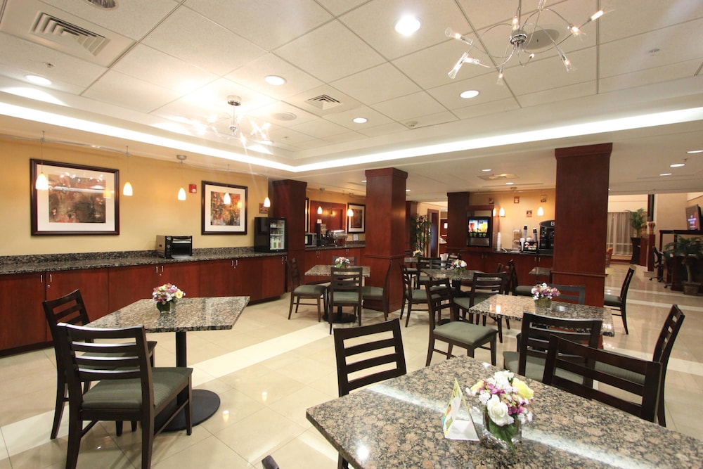 Fairfield Inn Suites By Marriott Somerset 23/40