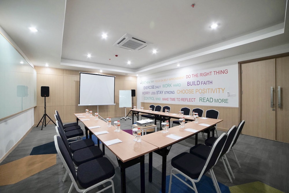 Palm Park Hotel Surabaya 43/46