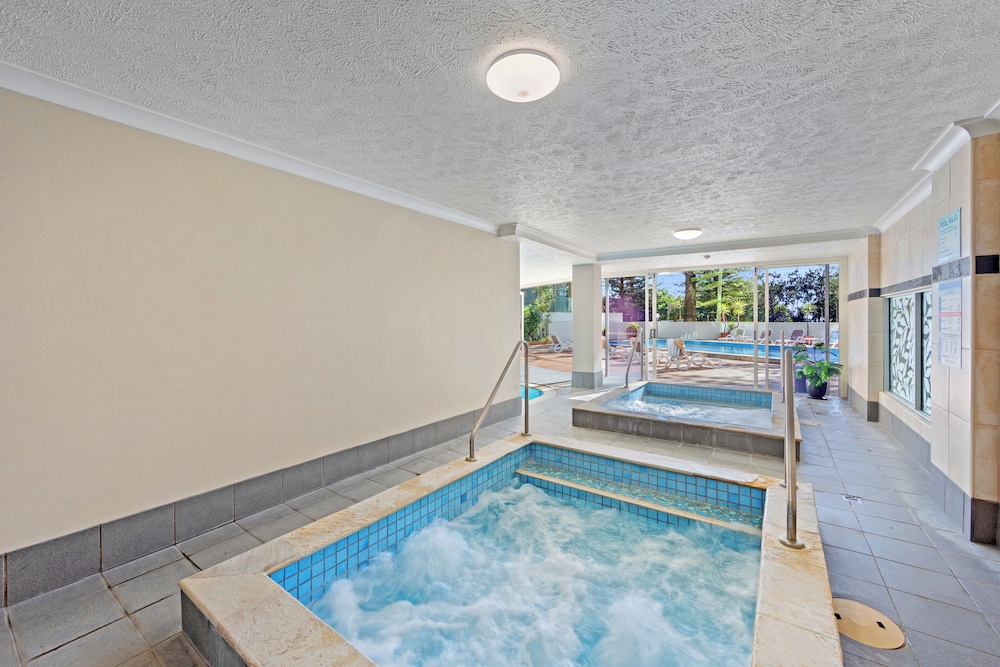 Pacific Regis Apartments 45/79