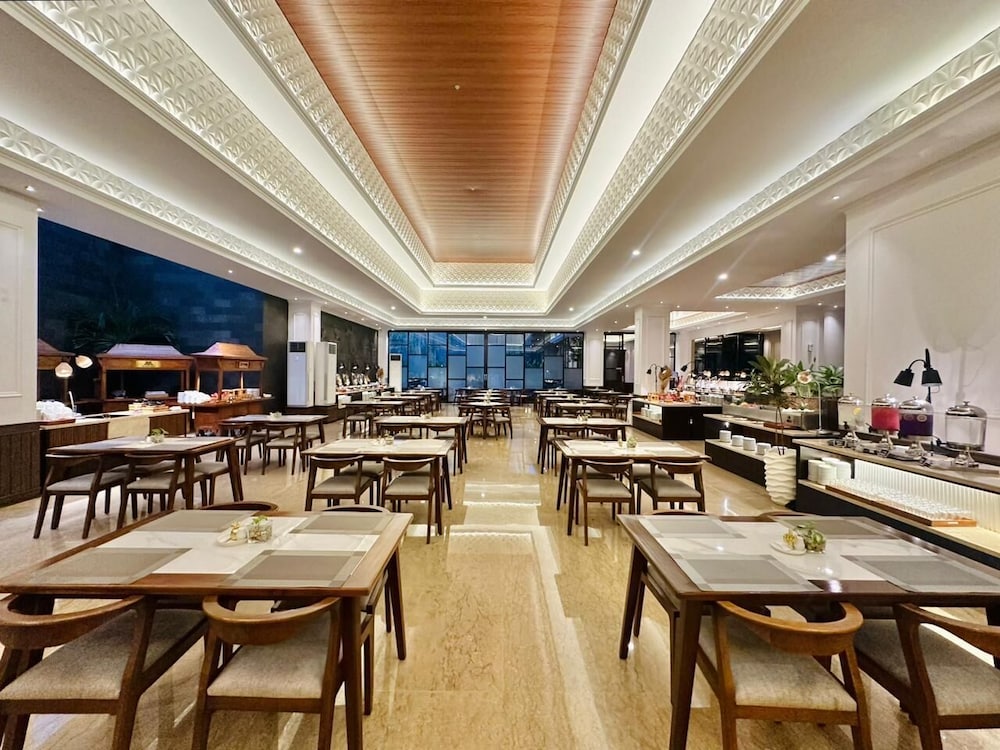 The Malioboro Hotel & Conference Center 33/42