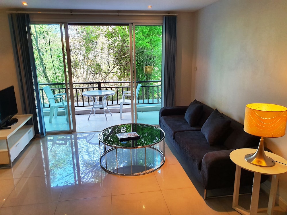 Jomtien Beach Penthouses 50/74
