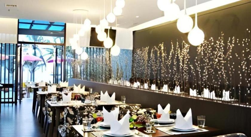 The Sez Hotel 25/28