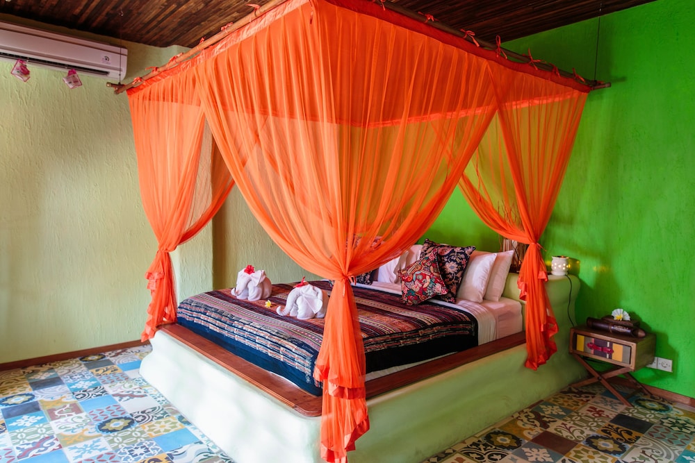 1 BEDROOM, DELUXE, VILLA, POOL VIEW, BATHTUB