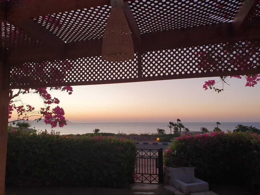 Domina Coral Bay Vacation House 6/41