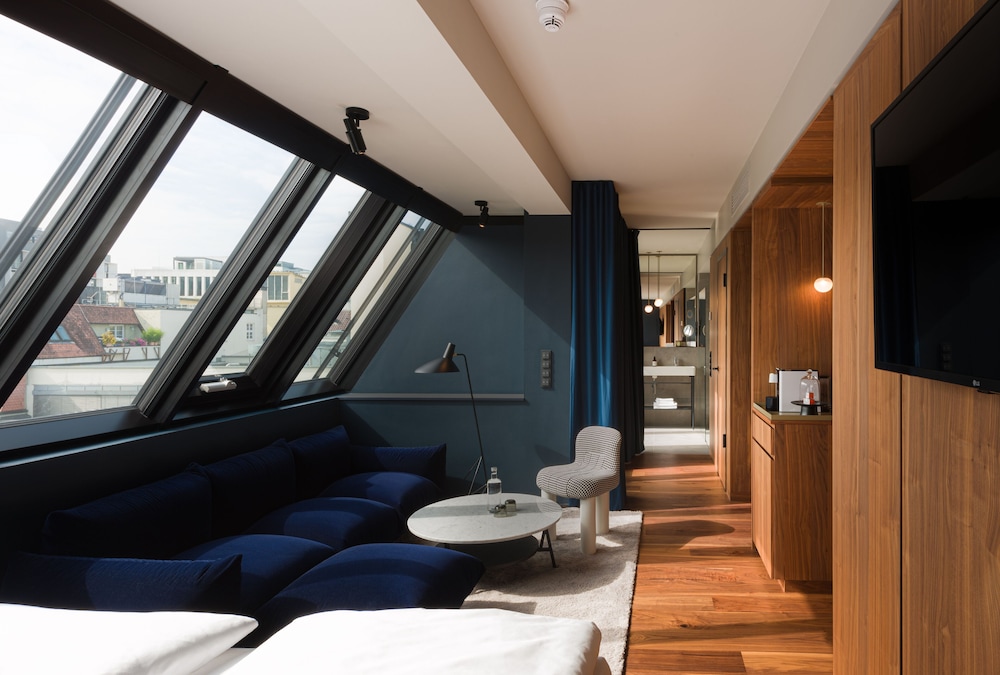 EmiLu Design Hotel 31/50