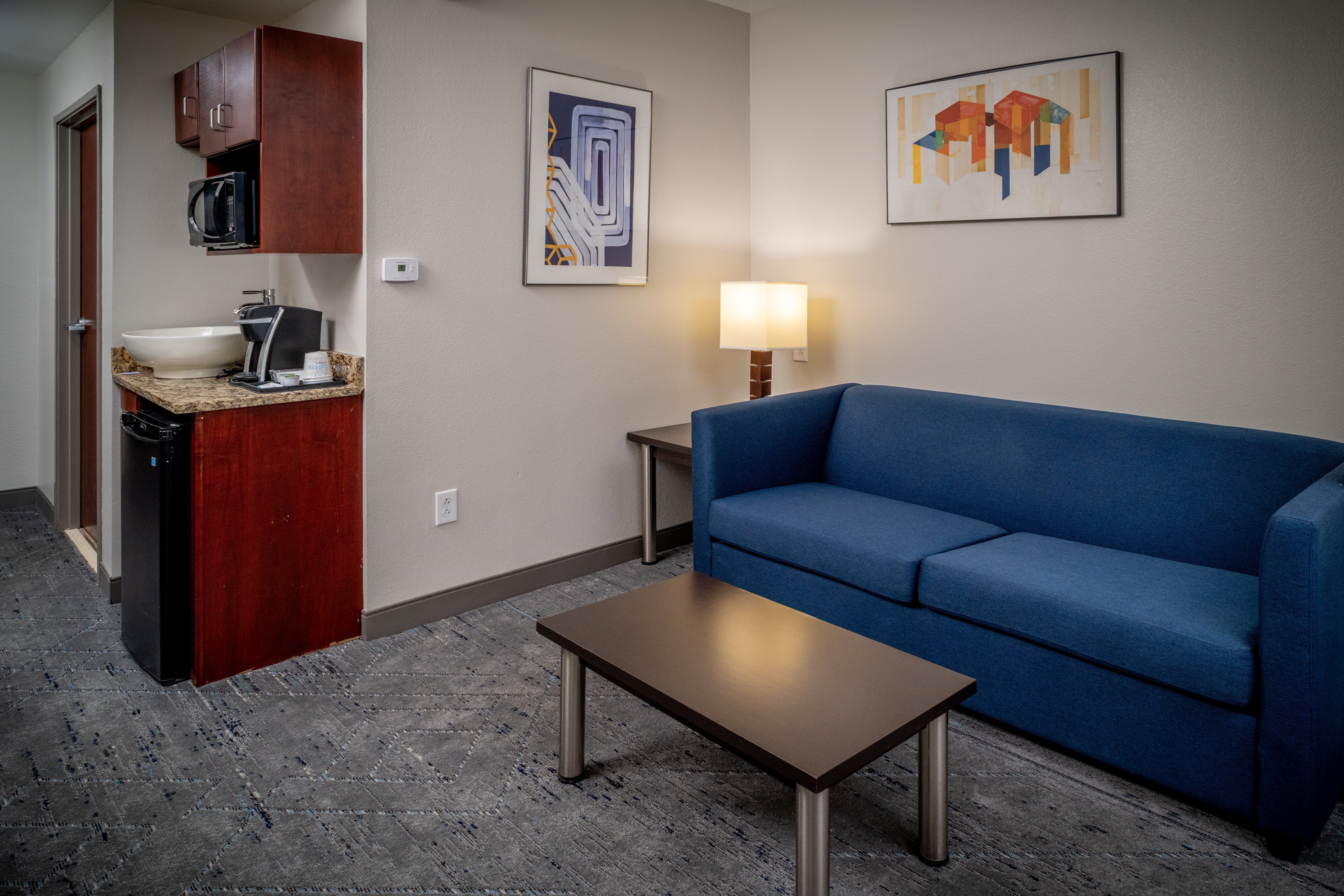 Holiday Inn Express Hotel & Suites Cross Lanes 56/75