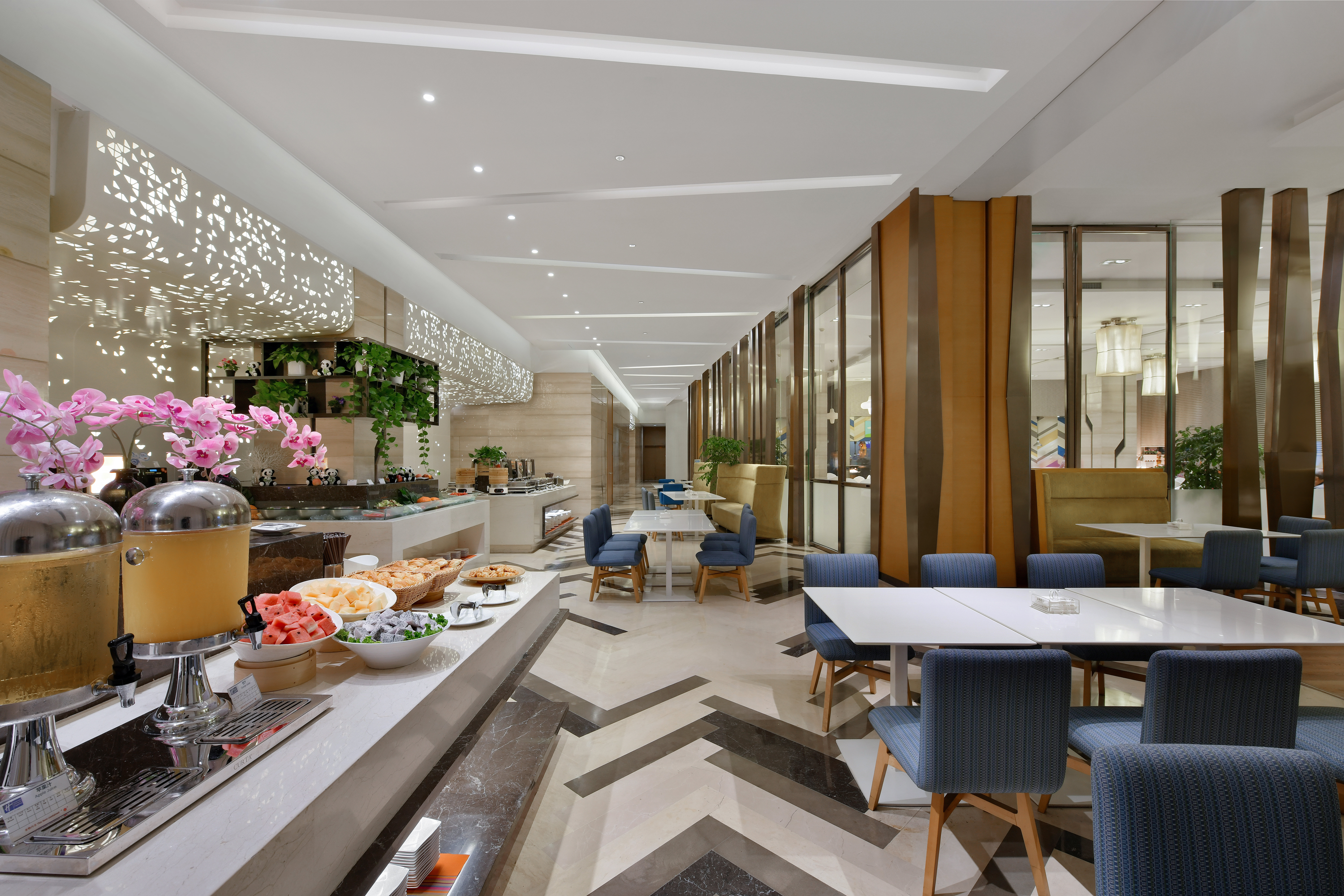 Holiday Inn Express Chengdu Huanhuaxi 43/67