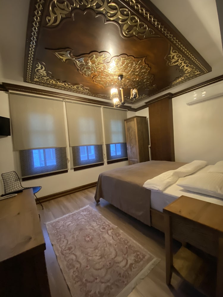 Standard, Twin Beds, Ziyabey Konagi 2/5