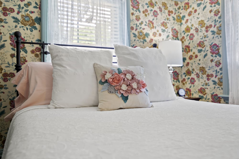 Westbrook Inn Bed and Breakfast 33/74