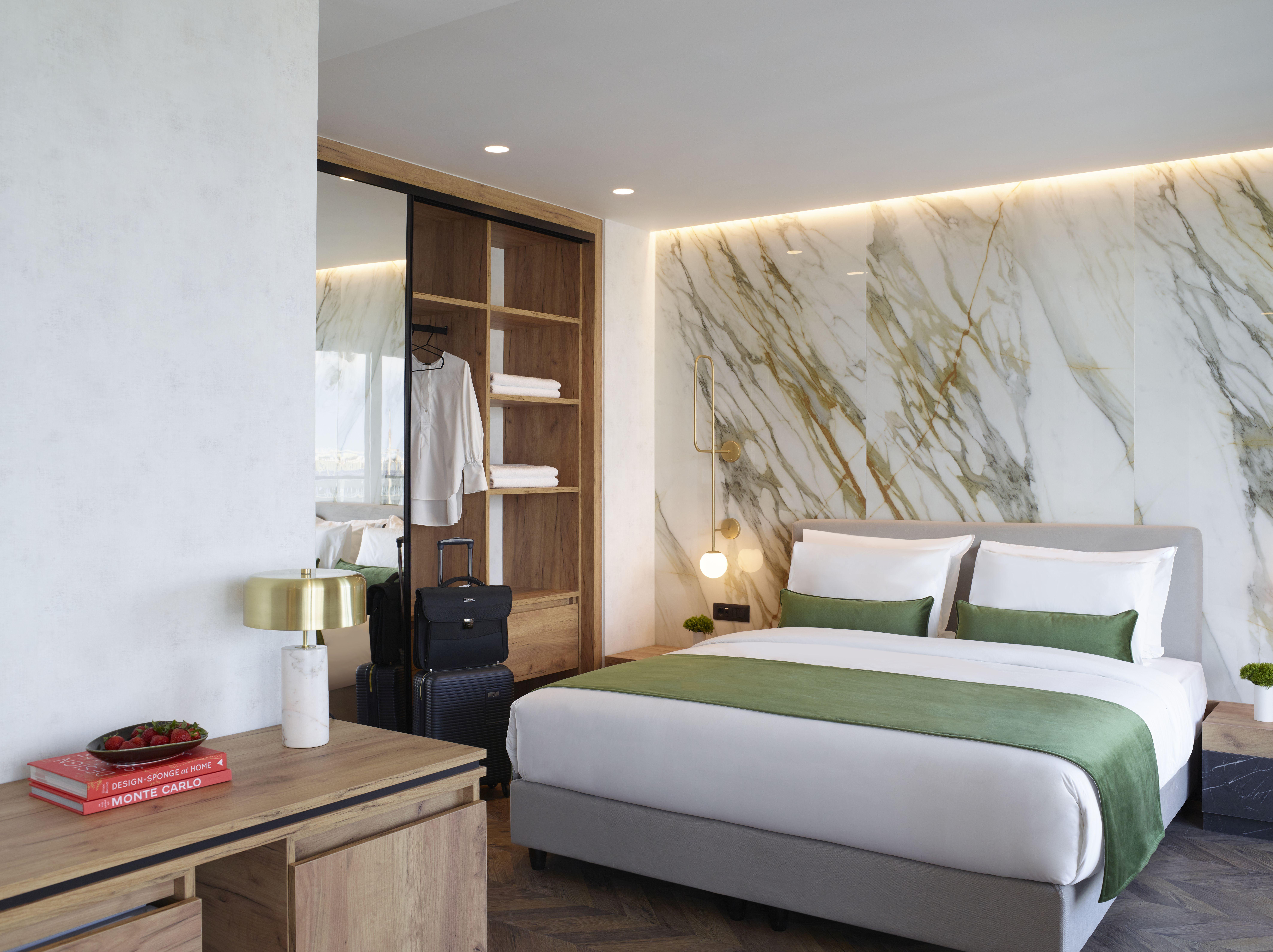 Downtown, Suite