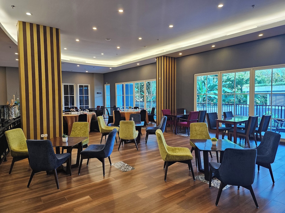 d'primahotel Kualanamu 41/48