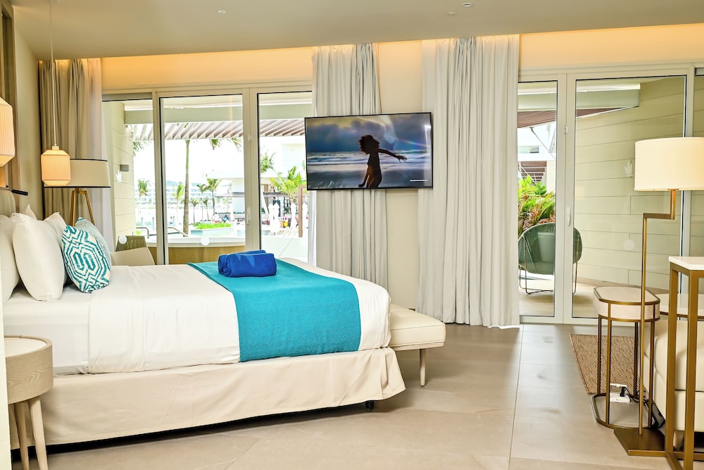1 Bedroom, Imperial, Master, Suite, King Bed, Sofa