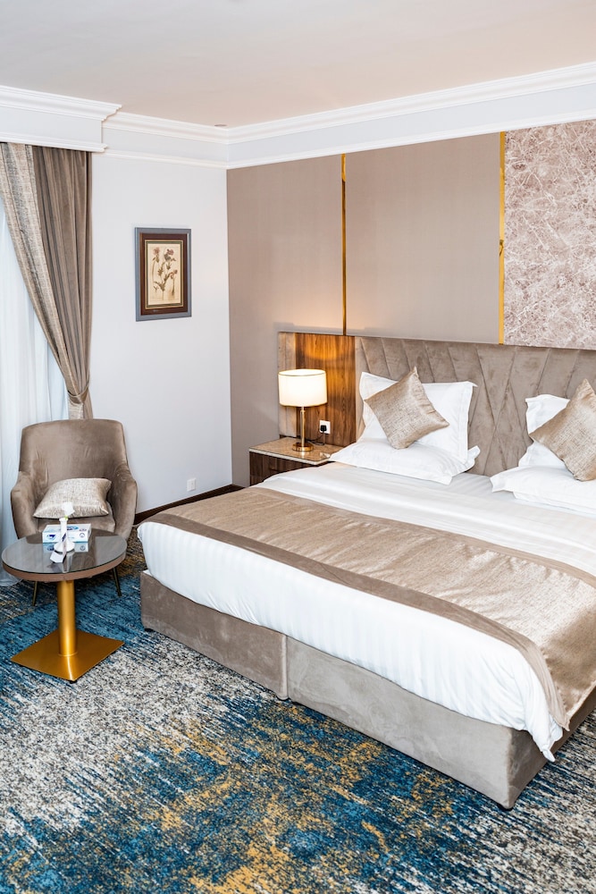 فندق اودست جدة(Odst Jeddah Hotel (Ex- Mokhtara Al Attas Hotel)) 12/50