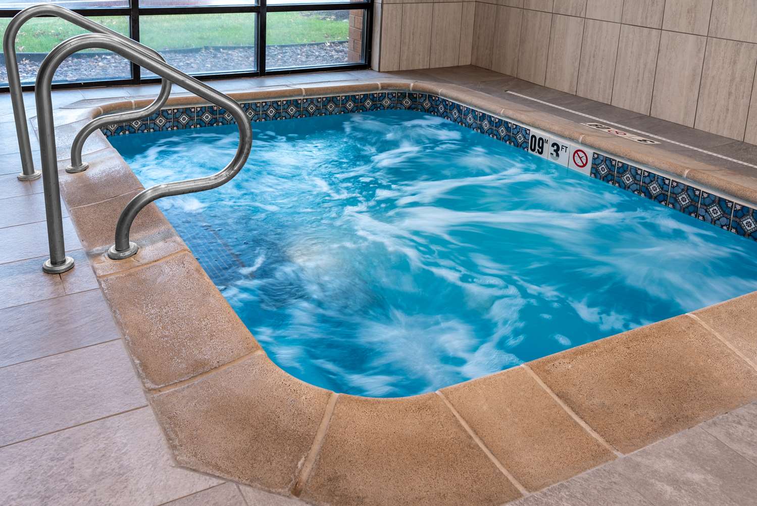 swimming pool spa