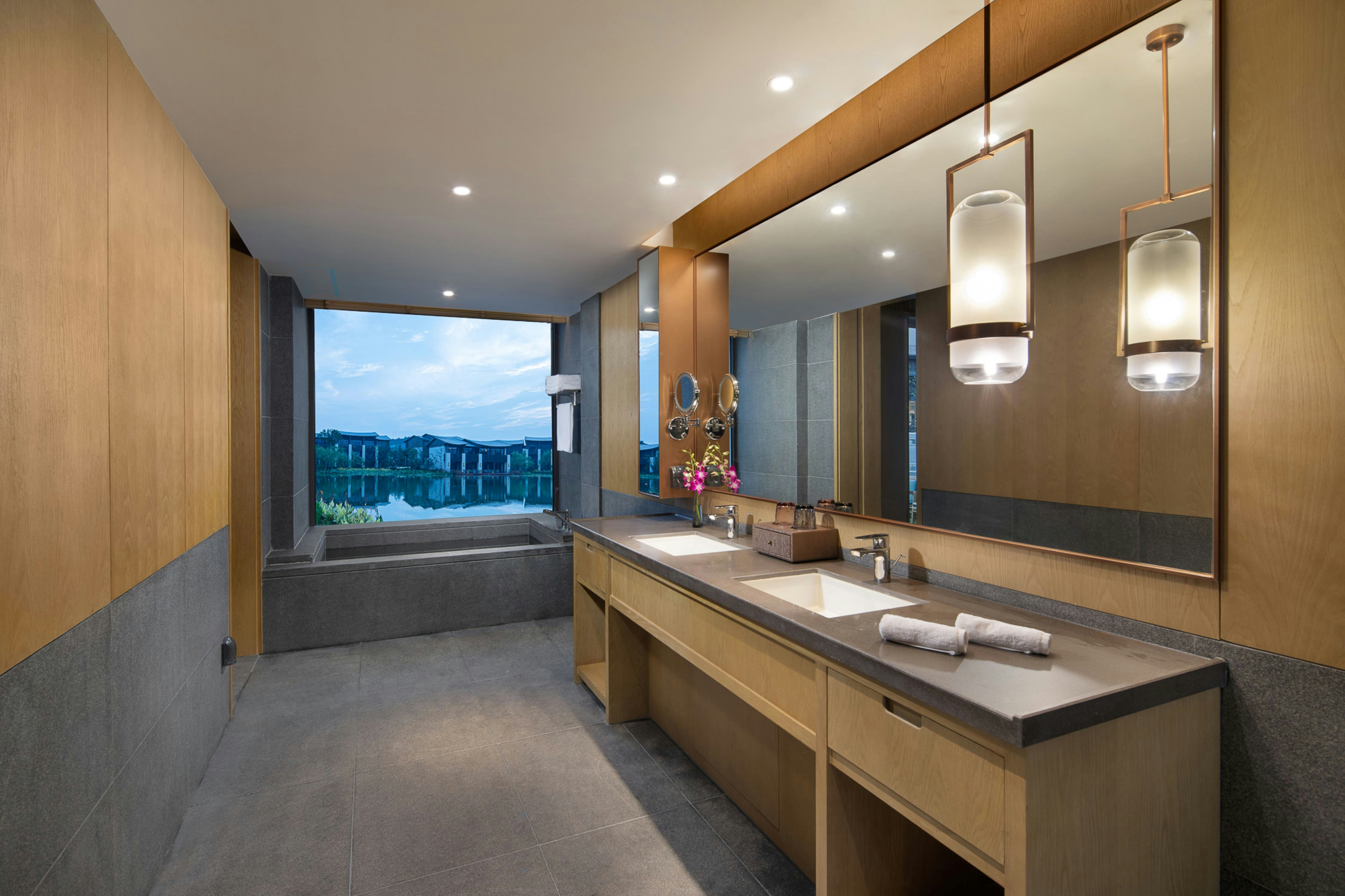 Hilton Suzhou New District 23/24